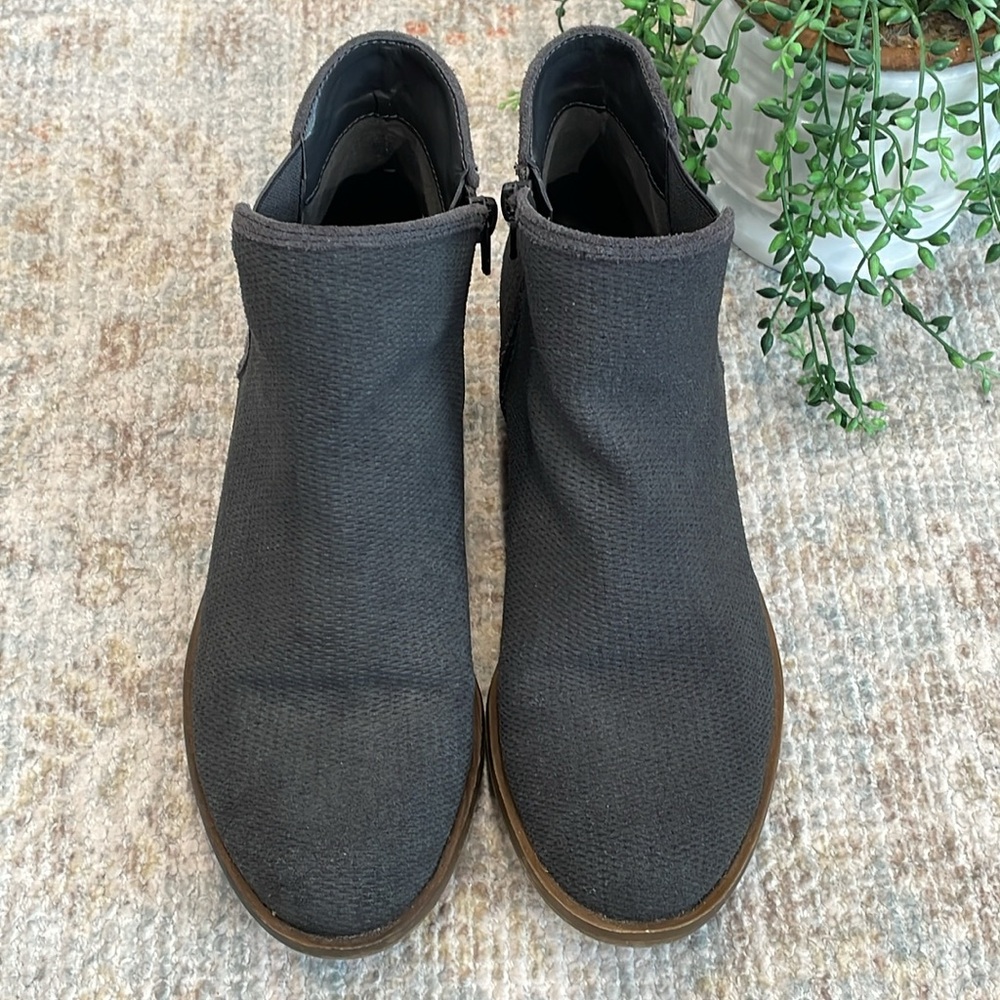 Kensie ankle boot - Picture 2 of 7